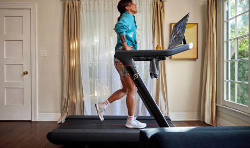 Outdoor Walking vs Treadmill Walking: Pros and Cons for Everyday People